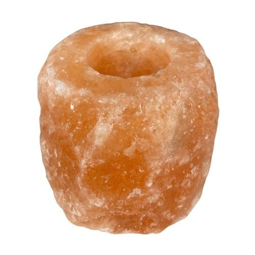En ensfärgad, räfflad saltstensljushållare i form av en cylinder.